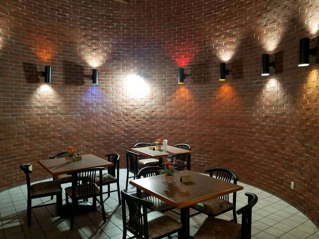 Apple Tree Inn Independence Экстерьер фото