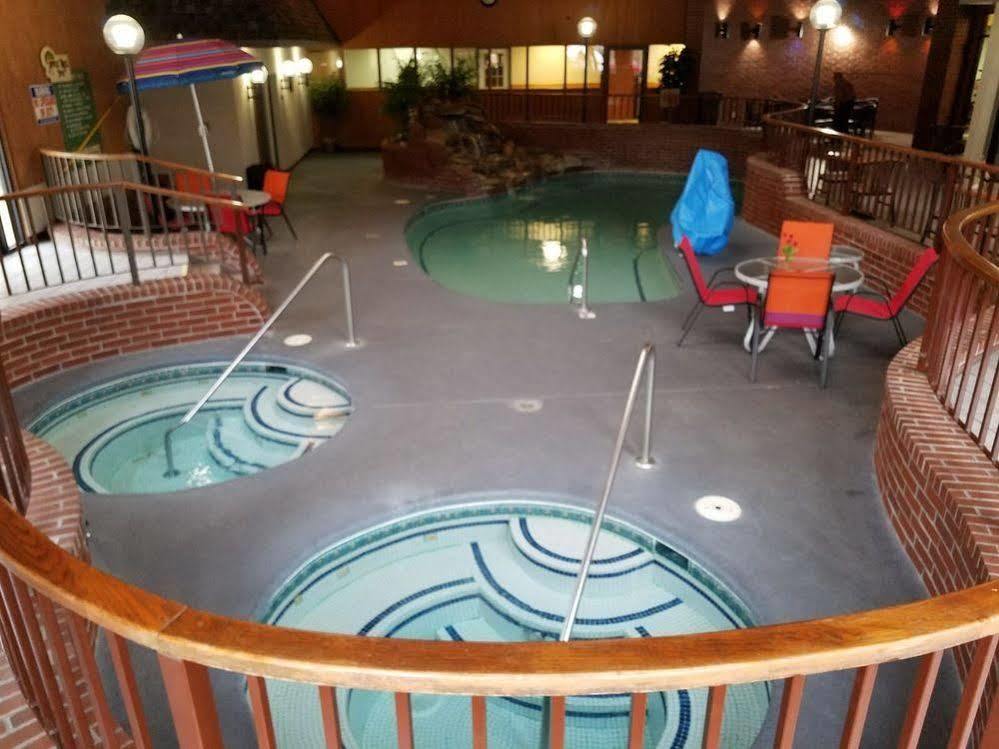 Apple Tree Inn Independence Экстерьер фото