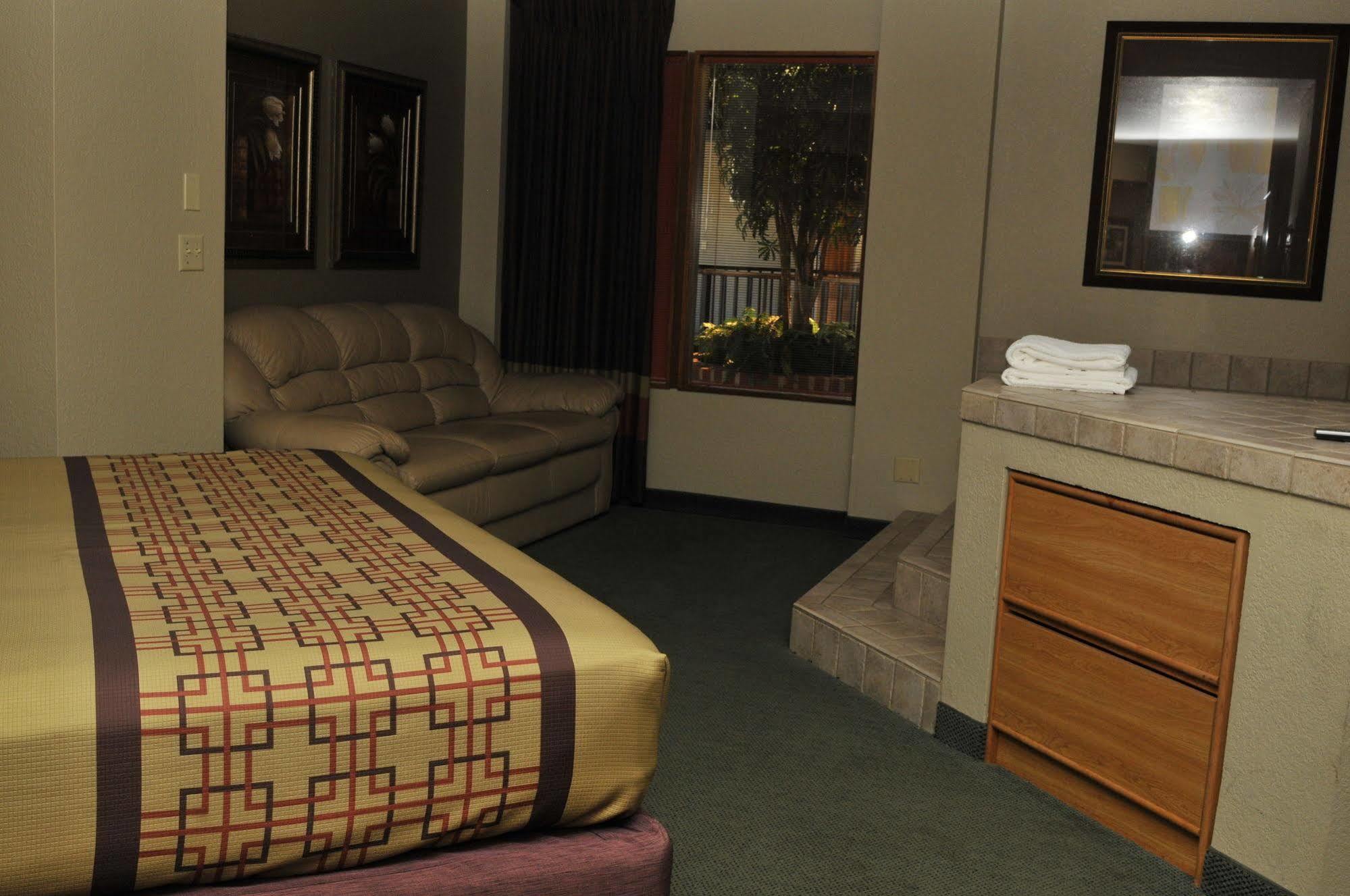Apple Tree Inn Independence Экстерьер фото